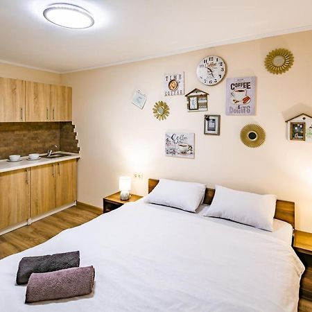 Apartmán Romari Rynok Square 3 Lvov Exteriér fotografie