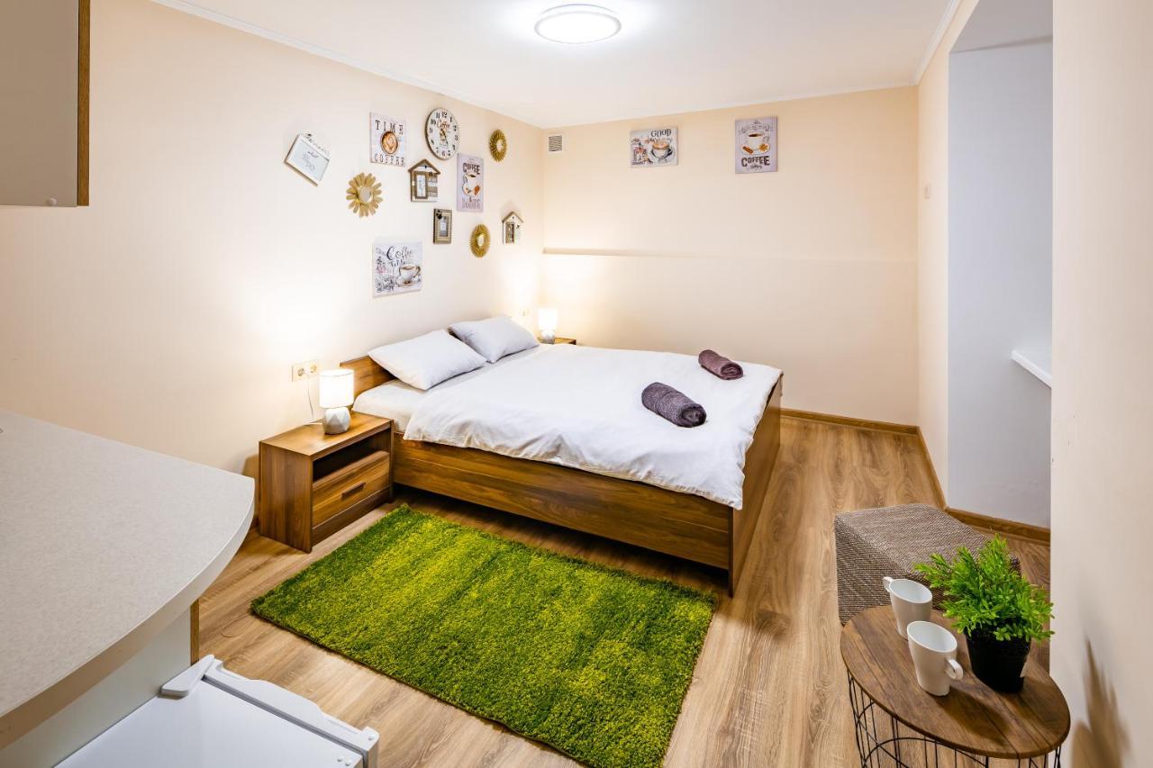 Apartmán Romari Rynok Square 3 Lvov Exteriér fotografie